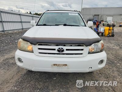 Piąte zdjęcie samochodu w środku: 2004 TOYOTA HIGHLANDER BASE VIN:JTEEP21A440055735 - miniatura