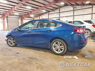 Drugie zdjęcie samochodu z przodu: 2019 CHEVROLET CRUZE LT VIN:1G1BE5SM6K7118984 - miniatura