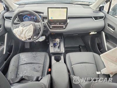 Zdjęcie 8 z 13 samochodu: 2026 TOYOTA COROLLA CROSS XLE VIN:7MUDAABG0TV205887 - miniatura