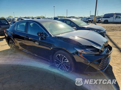 Czwarte zdjęcie samochodu z boku: 2025 TOYOTA CAMRY XLE VIN:4T1DAACK0SU067271 - miniatura