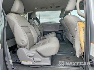 Zdjęcie 11 z 14 samochodu: 2019 TOYOTA SIENNA XLE 8-PASSENGER VIN:5TDYZ3DC2KS011354 - miniatura