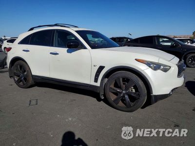 Czwarte zdjęcie samochodu z boku: 2017 INFINITI QX70 BASE VIN:JN8CS1MU8HM141997 - miniatura
