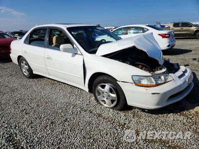 Czwarte zdjęcie samochodu z boku: 1999 HONDA ACCORD EX VIN:1HGCG1651XA027554 - miniatura