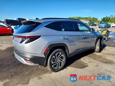 Trzecie zdjęcie samochodu z tyłu: 2026 HYUNDAI TUCSON HYBRID LIMITED VIN:KM8JEDD11TU483894 - miniatura