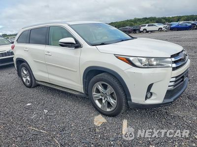 Czwarte zdjęcie samochodu z boku: 2017 TOYOTA HIGHLANDER LIMITED VIN:5TDDZRFH1HS469874 - miniatura