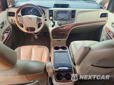 Zdjęcie 8 z 13 samochodu: 2013 TOYOTA SIENNA LIMITED 7-PASSENGER VIN:5TDDK3DCXDS065832 - miniatura
