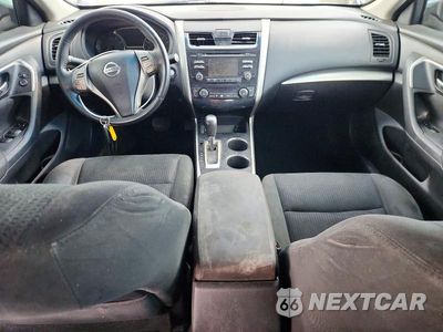 Zdjęcie 8 z 13 samochodu: 2015 NISSAN ALTIMA 2.5 SV VIN:1N4AL3AP9FC157192 - miniatura