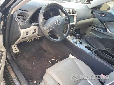Zdjęcie 8 z 12 samochodu: 2007 LEXUS IS 350 VIN:JTHBE262372008346 - miniatura