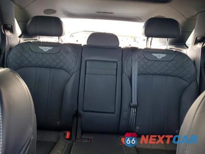 Zdjęcie 10 z 13 samochodu: 2019 BENTLEY BENTAYGA VIN:SJAAM2ZV8KC027436 - miniatura
