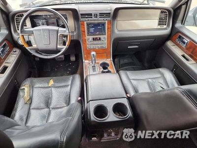 Zdjęcie 8 z 14 samochodu: 2013 LINCOLN NAVIGATOR VIN:5LMJJ2H59DEL00134 - miniatura