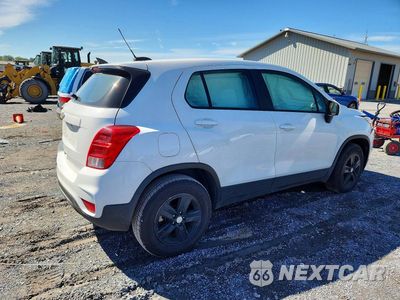 Trzecie zdjęcie samochodu z tyłu: 2018 CHEVROLET TRAX LS VIN:KL7CJNSB3JB565027 - miniatura