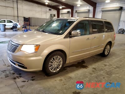 2015 CHRYSLER TOWN & COUNTRY TOURING L 2C4RC1CG6FR743435 - główne zdjęcie licytacji z USA - miniatura