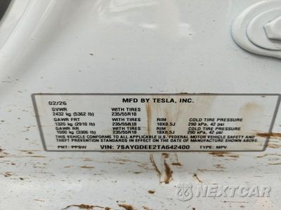 Zdjęcie 12 z 12 samochodu: 2026 TESLA MODEL Y VIN:7SAYGDEE2TA642400 - miniatura