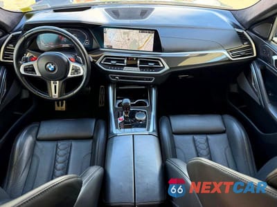 Zdjęcie 9 z 10 samochodu: 2021 BMW X6 M VIN:5YMCY0C06M9F61901 - miniatura