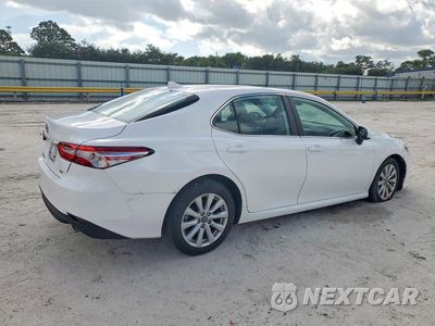 Trzecie zdjęcie samochodu z tyłu: 2019 TOYOTA CAMRY LE VIN:4T1B11HK5KU262752 - miniatura