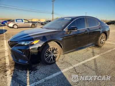 2024 TOYOTA CAMRY SE 4T1G11AK4RU857537 - główne zdjęcie licytacji z USA - miniatura