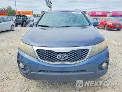 Piąte zdjęcie samochodu w środku: 2011 KIA SORENTO EX VIN:5XYKU4A25BG047400 - miniatura