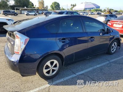 Trzecie zdjęcie samochodu z tyłu: 2015 TOYOTA PRIUS THREE VIN:JTDKN3DU0F1987680 - miniatura