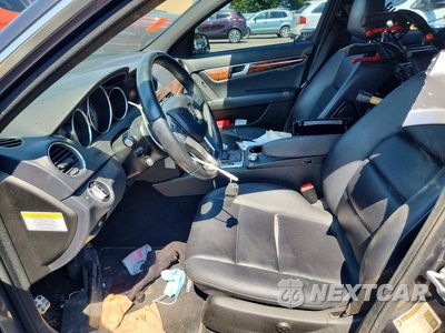 Zdjęcie 7 z 12 samochodu: 2013 MERCEDES-BENZ C 300 4MATIC VIN:WDDGF8AB2DR247037 - miniatura