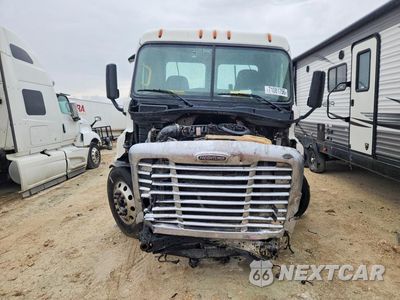 Piąte zdjęcie samochodu w środku: 2019 FREIGHTLINER CASCADIA 113 SEMI TRUCK VIN:1FUGGBDV0KLKK2236 - miniatura