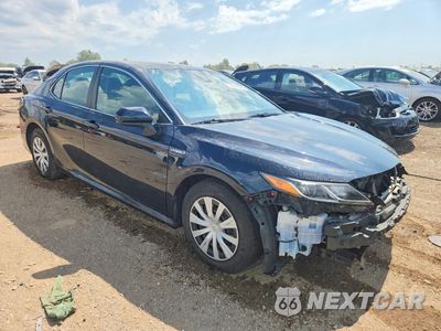 Czwarte zdjęcie samochodu z boku: 2021 TOYOTA CAMRY LE VIN:4T1C31AK2MU030637 - miniatura