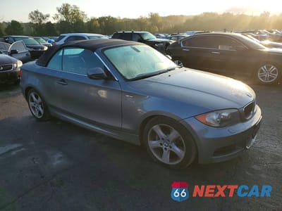 Czwarte zdjęcie samochodu z boku: 2010 BMW 135 I VIN:WBAUN9C51AVK41887 - miniatura