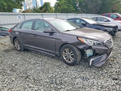 Czwarte zdjęcie samochodu z boku: 2015 HYUNDAI SONATA SE VIN:5NPE24AF5FH163149 - miniatura
