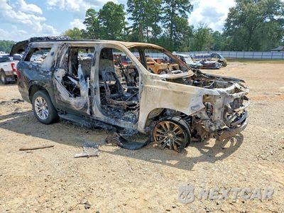 Czwarte zdjęcie samochodu z boku: 2021 GMC YUKON XL C1500 SLT VIN:1GKS1GKD2MR269654 - miniatura