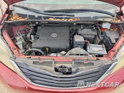 Zdjęcie 12 z 14 samochodu: 2011 TOYOTA SIENNA LE VIN:5TDKK3DC7BS120533 - miniatura