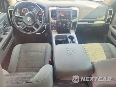 Zdjęcie 8 z 12 samochodu: 2017 RAM 1500 SLT VIN:3C6RR7LTXHG675428 - miniatura