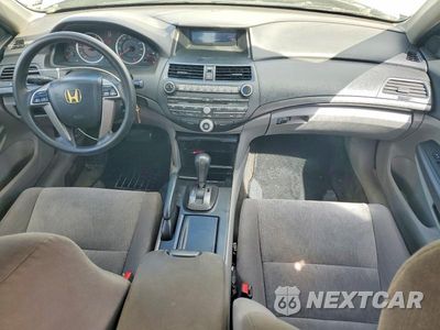 Zdjęcie 8 z 12 samochodu: 2010 HONDA ACCORD LX VIN:1HGCP2F30AA085814 - miniatura