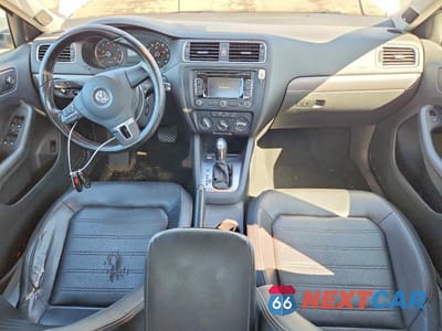 Zdjęcie 8 z 12 samochodu: 2014 VOLKSWAGEN JETTA SEL VIN:3VWL17AJ5EM441554 - miniatura