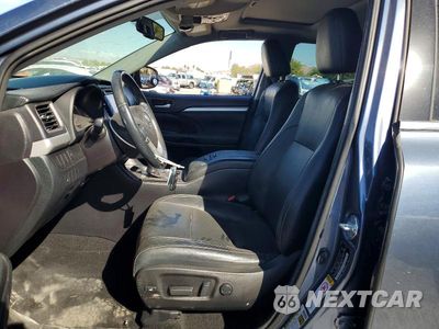 Zdjęcie 7 z 14 samochodu: 2016 TOYOTA HIGHLANDER XLE VIN:5TDKKRFH6GS136340 - miniatura