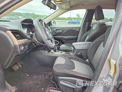 Zdjęcie 7 z 13 samochodu: 2015 JEEP CHEROKEE SPORT VIN:1C4PJLAB6FW700950 - miniatura