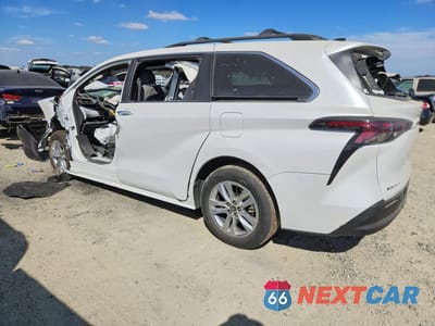 Drugie zdjęcie samochodu z przodu: 2026 TOYOTA SIENNA XLE 7-PASSENGER VIN:5TDYSKFC7TS234664 - miniatura