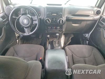Zdjęcie 8 z 13 samochodu: 2018 JEEP WRANGLER UNLIMITED SPORT VIN:1C4BJWDG1JL807143 - miniatura