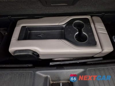 Zdjęcie 13 z 14 samochodu: 2024 HONDA PILOT TOURING VIN:5FNYG2H76RB011739 - miniatura