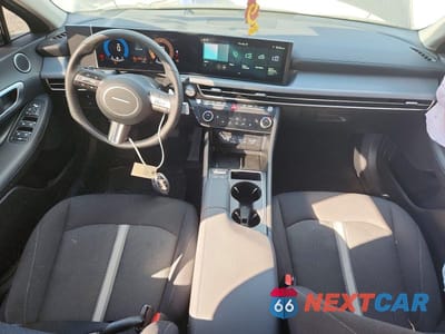 Zdjęcie 8 z 12 samochodu: 2026 HYUNDAI SONATA SEL SPORT VIN:KMHL64JA7TA532656 - miniatura