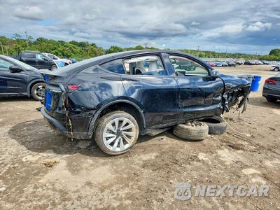 Trzecie zdjęcie samochodu z tyłu: 2026 TESLA MODEL Y VIN:7SAYGDEE5TF572927 - miniatura