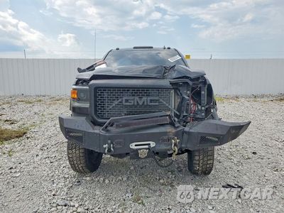 Piąte zdjęcie samochodu w środku: 2015 GMC SIERRA K3500 DENALI VIN:1GT424E86FF109389 - miniatura
