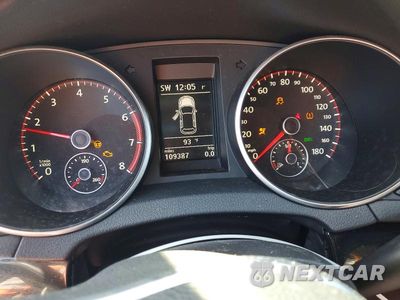 Zdjęcie 9 z 12 samochodu: 2011 VOLKSWAGEN GTI VIN:WVWHV7AJ9BW149947 - miniatura