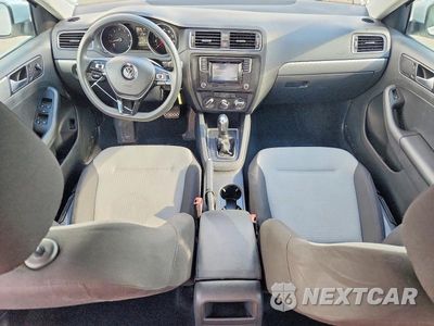 Zdjęcie 8 z 13 samochodu: 2017 VOLKSWAGEN JETTA S VIN:3VW2B7AJ6HM293590 - miniatura