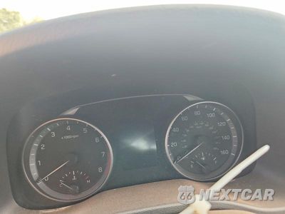 Zdjęcie 9 z 12 samochodu: 2018 HYUNDAI ELANTRA SEL VIN:5NPD84LF0JH240378 - miniatura