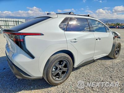 Trzecie zdjęcie samochodu z tyłu: 2026 TOYOTA BZ XLE PLUS VIN:JTMBCAEBXTA000991 - miniatura