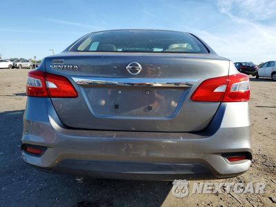 Zdjęcie 6 z 12 samochodu: 2017 NISSAN SENTRA S VIN:3N1AB7AP4HY296907 - miniatura