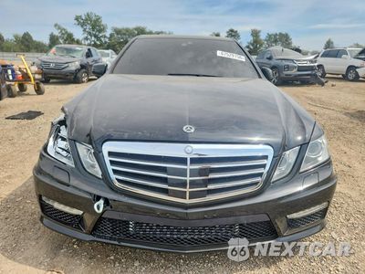 Piąte zdjęcie samochodu w środku: 2011 MERCEDES-BENZ E 63 AMG VIN:WDDHF7HB4BA405944 - miniatura