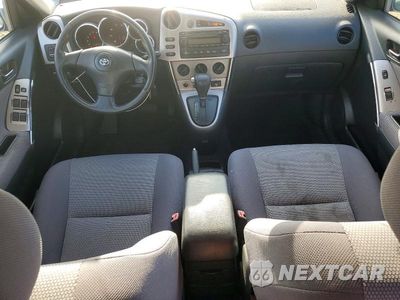 Zdjęcie 8 z 12 samochodu: 2006 TOYOTA MATRIX XR VIN:2T1KR32E46C619045 - miniatura