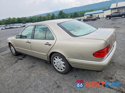 Drugie zdjęcie samochodu z przodu: 1999 MERCEDES-BENZ E 320 4MATIC VIN:WDBJF82H8XX020856 - miniatura
