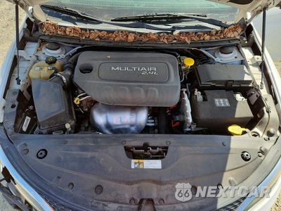 Zdjęcie 11 z 12 samochodu: 2015 CHRYSLER 200 LIMITED VIN:1C3CCCAB8FN715162 - miniatura