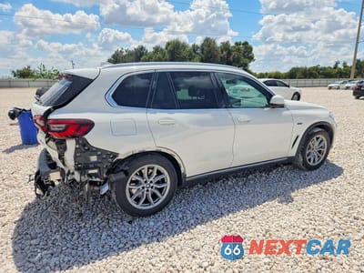 Trzecie zdjęcie samochodu z tyłu: 2022 BMW X5 XDRIVE45E VIN:5UXTA6C03N9M00273 - miniatura